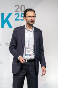 5DS_5770